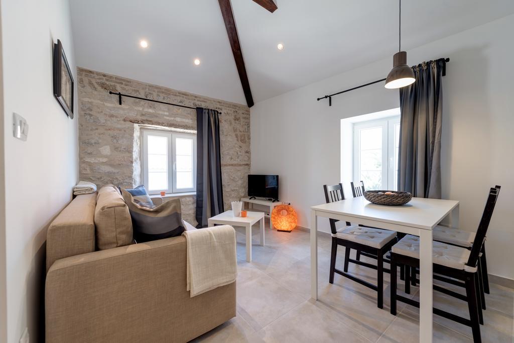 Apartament House Riva Supetar Zewnętrze zdjęcie